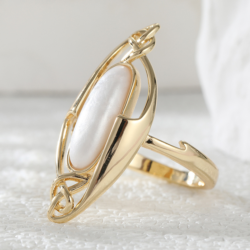 Minimalist Retro Style Ring with Celtic Knot Design, Casual Wear